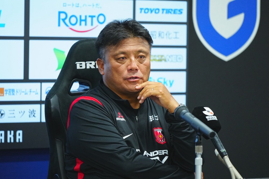 浦和を率いる曺貴裁監督【写真：荒川祐史】