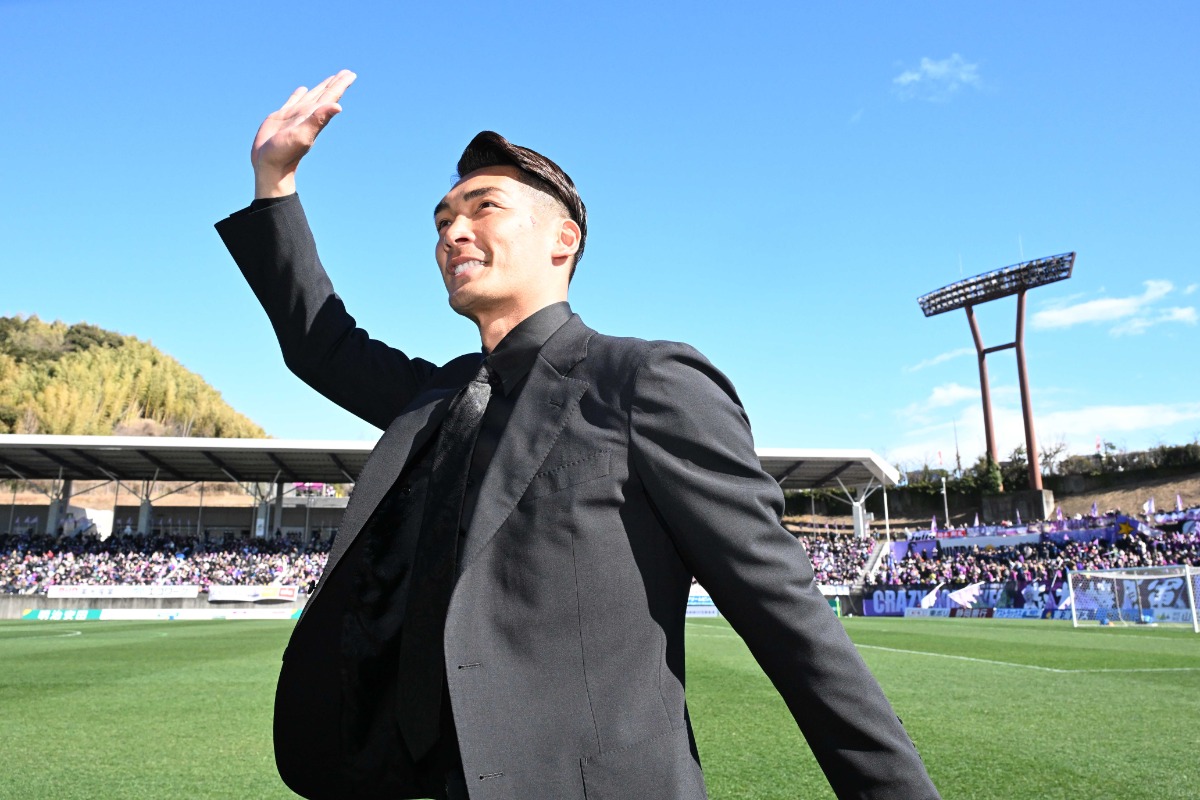 藤枝の槙野智章監督【写真:徳原隆元】