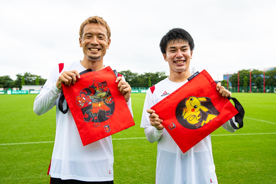 浦和vs広島戦の来場者先着5万2000名にポケモンのエコバッグをプレゼント【写真:轡田哲朗】