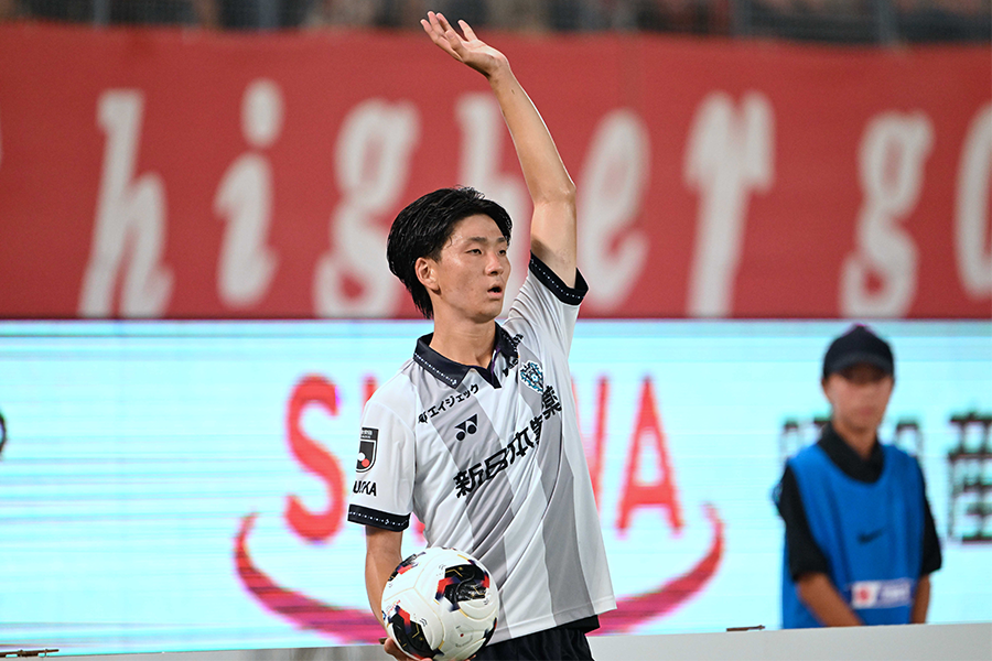 鹿島戦に出場した福岡・前田快【写真:徳原隆元】