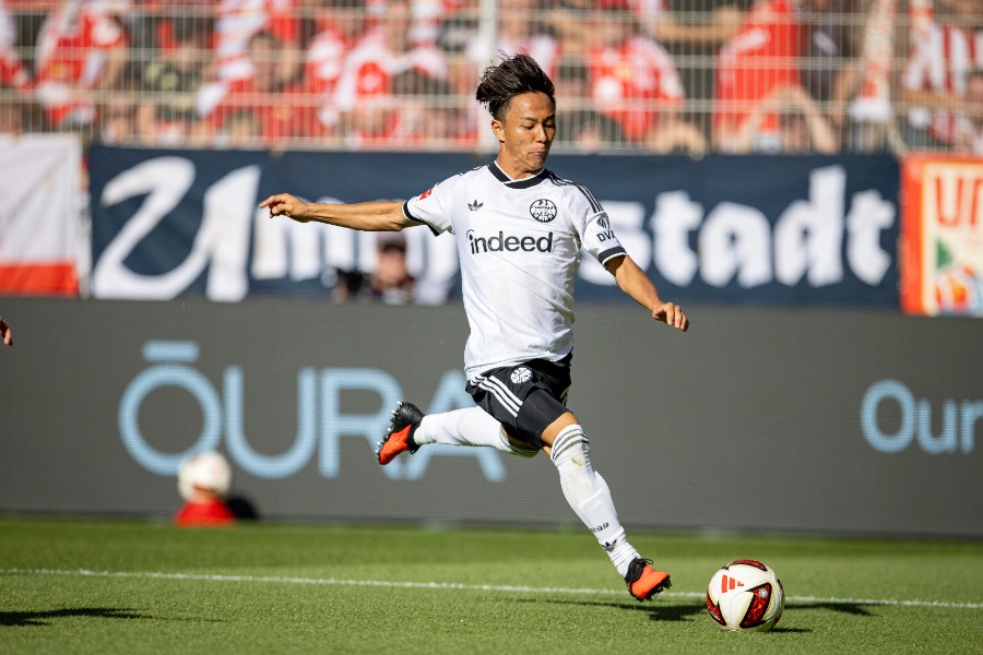 フランクフルトの小杉啓太【写真：Gonzales Photo/アフロ】