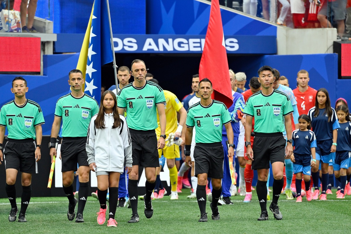 W杯に参加した荒木友輔氏と三原純氏【写真：picture alliance/アフロ】
