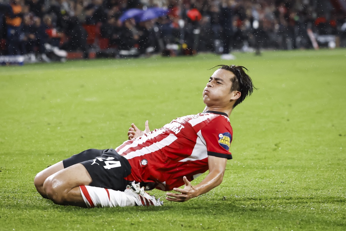 PSVの佐野航大が移籍後初ゴールを決めた【写真:ANP Photo/アフロ】