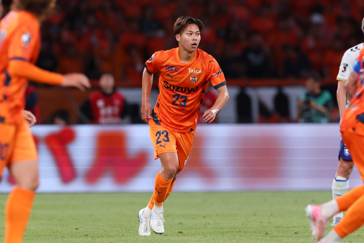 清水の千葉寛汰が横浜FCへ完全移籍した【写真：YUTAKA/アフロスポーツ】