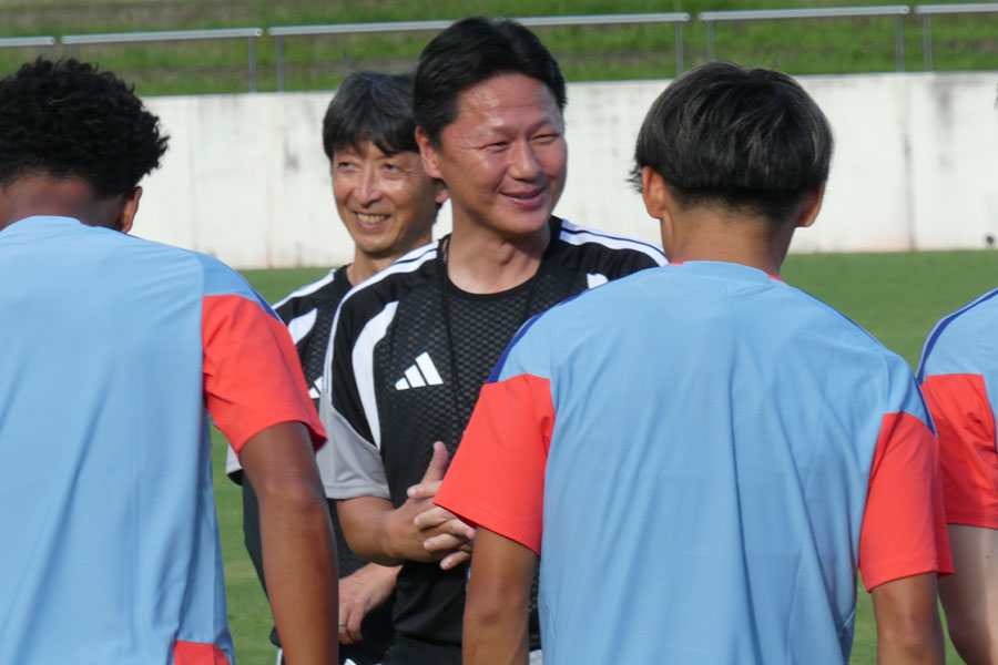 U-21日本代表の大岩剛監督【写真:FOOTBALL ZONE編集部】