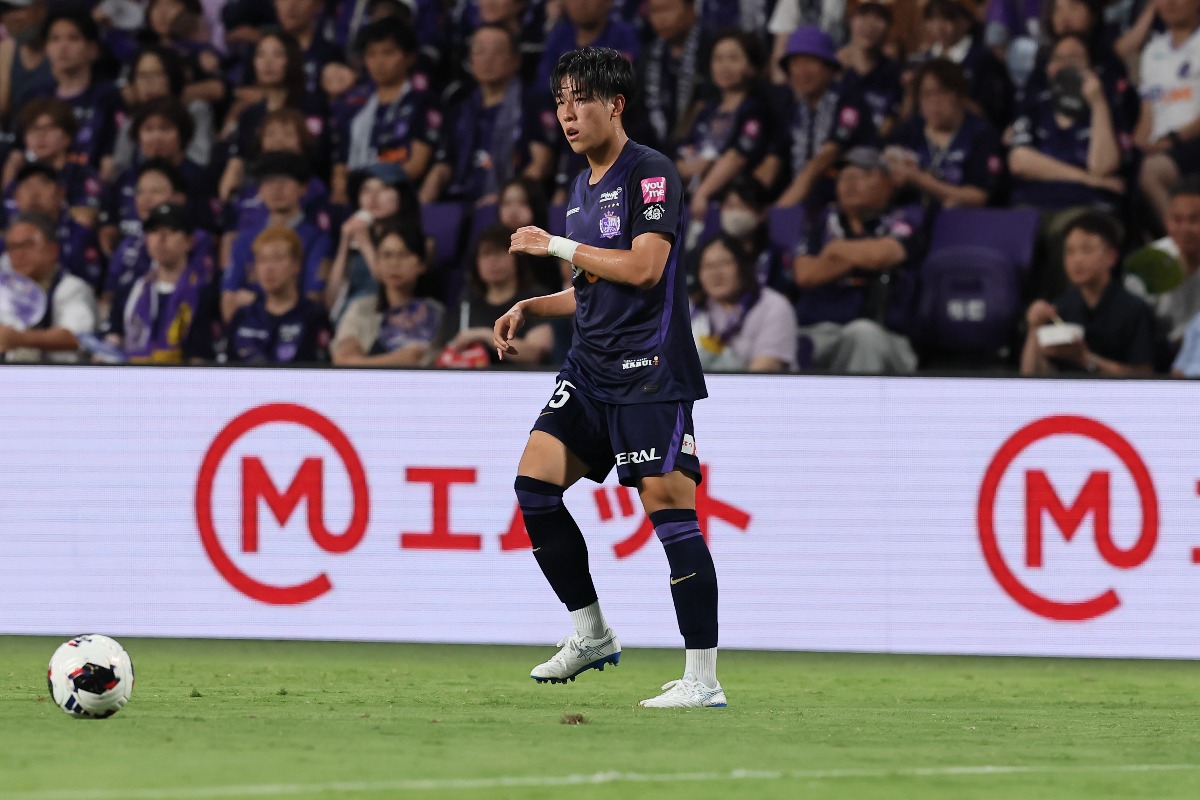 日本代表に初選出された広島の中野就斗【写真:柳瀬心祐】