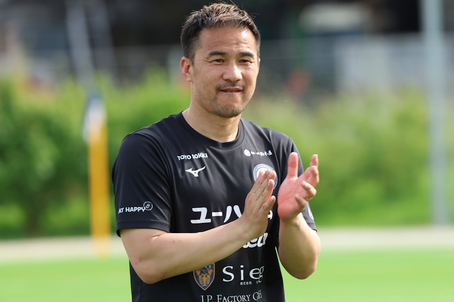 岡崎慎司氏の引退試合が開催決定【写真：アフロ】