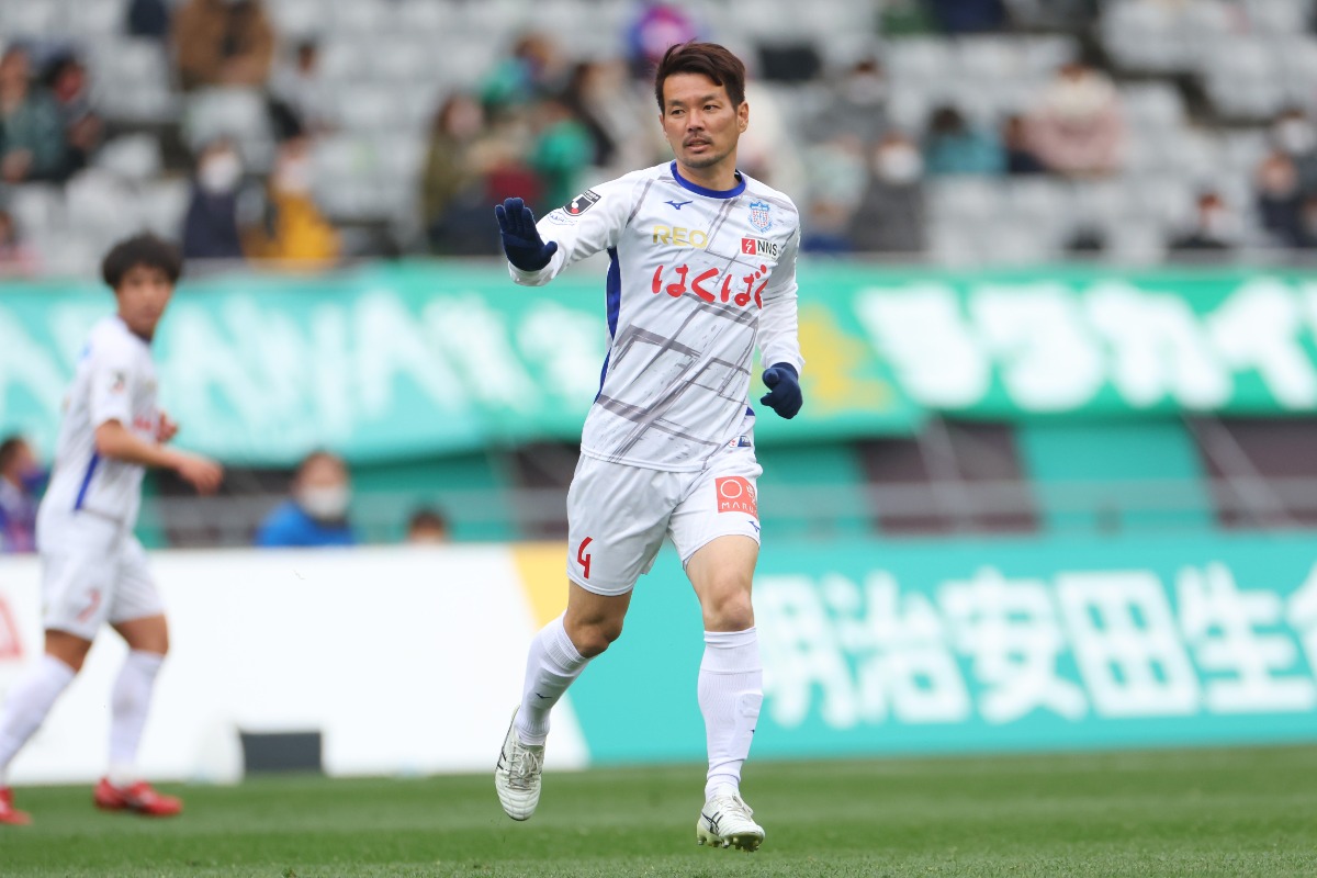 甲府の山本英臣【写真:YUTAKA/アフロスポーツ】
