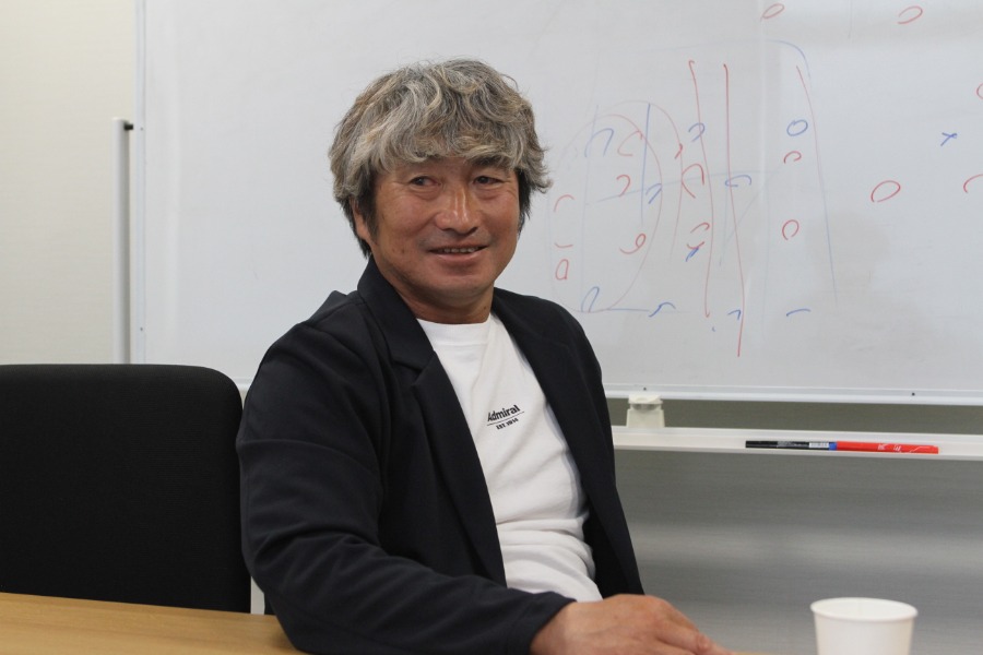 ジュビロ磐田U-21監督兼U-18監督の安間貴義氏【写真:井上信太郎】