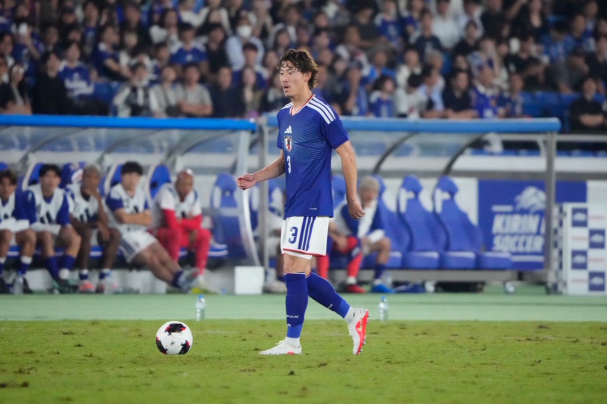 日本代表の瀬古歩夢の対人守備に脚光【写真：増田美咲】