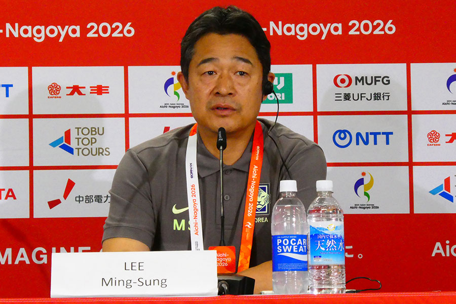 韓国代表のイ・ミンソン監督【写真:FOOTBALL ZONE編集部】