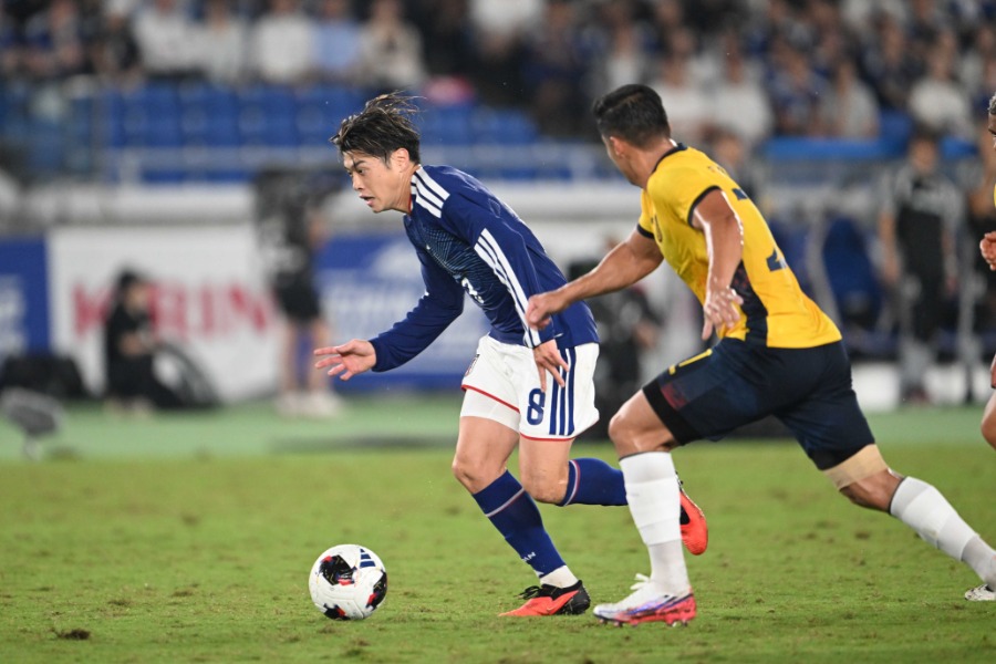 日本代表の鈴木唯人【写真:徳原隆元】