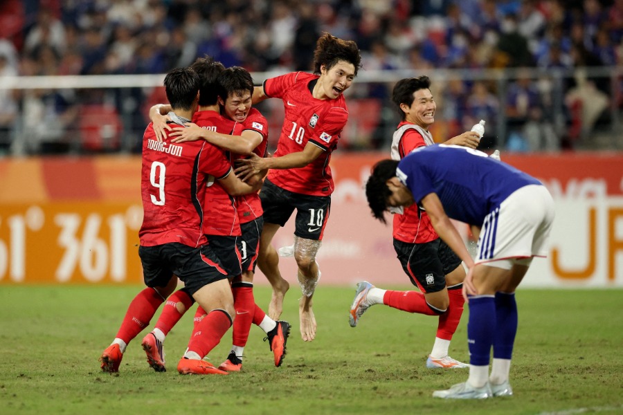アジア競技大会男子サッカーを制したU-23韓国代表【写真：ロイター】