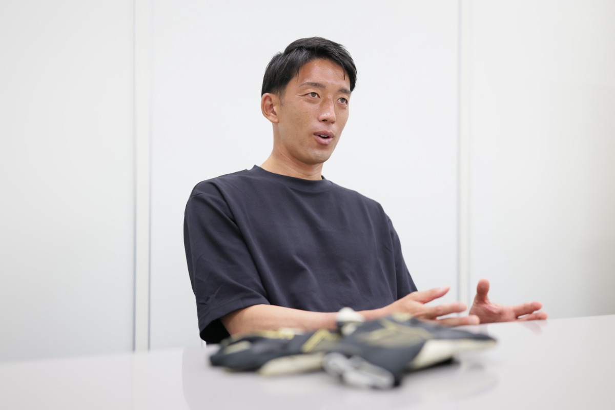 インタビューに応じた神戸の権田修一【写真:牛島寿人】