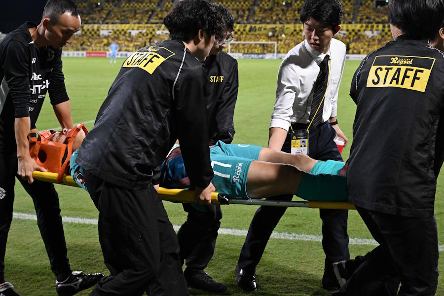 柏と神戸が対戦【写真：徳原隆元】