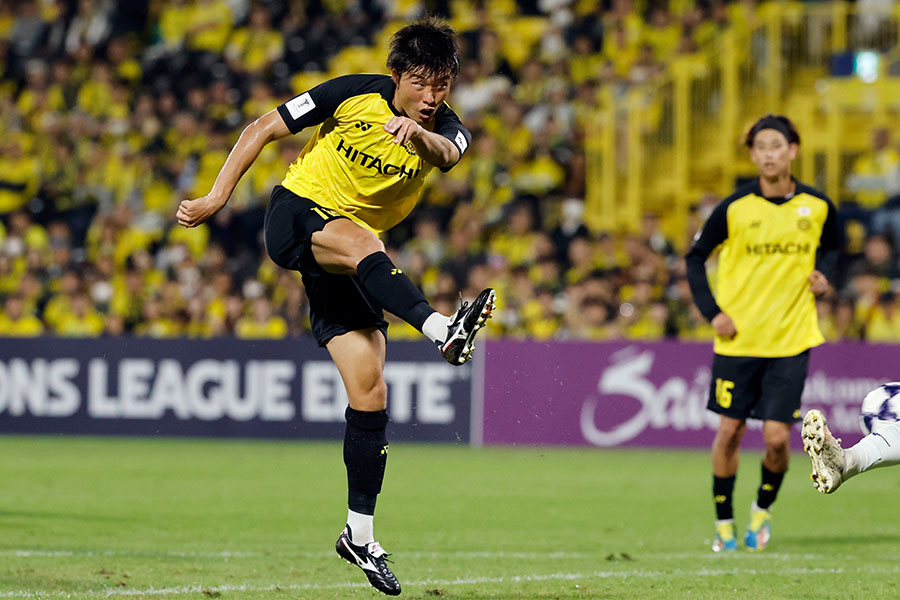ポートFC戦でゴールを決めた垣田裕暉【写真:アフロ】