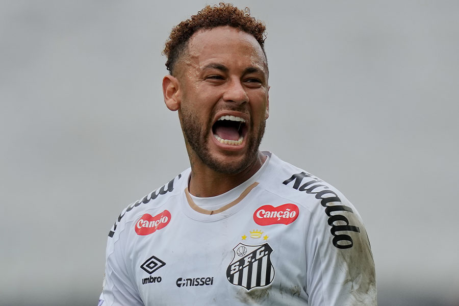 ネイマールと復帰がマッチアップ【写真:AP/アフロ】