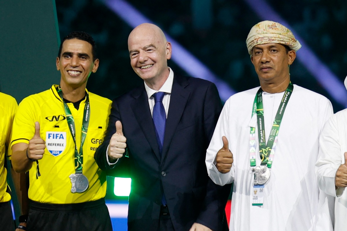 FIFAのジャンニ・インファンティーノ会長（中央）【写真：ロイター】