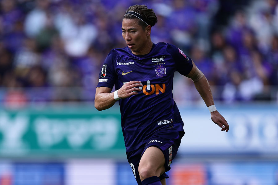 浅野拓磨が復帰後初ゴールを決めた【写真:Getty Images】