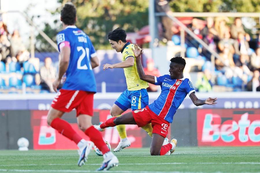Ehemaliger japanischer Bayern-Spieler erzielt erstes Saisontor. 22-jähriges Talent... Trägt mit direktem Siegtreffer zum Sieg bei