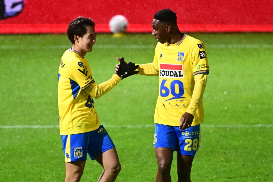 KVCウェステルローの齋藤俊輔【写真：PsnewZ/アフロ】