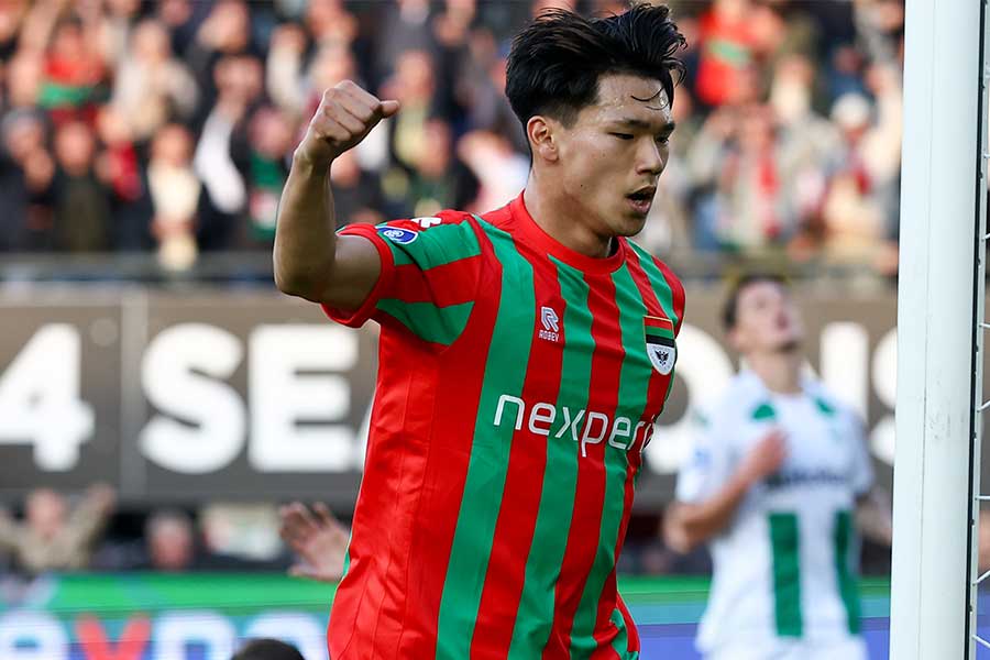 NECナイメヘンの塩貝健人【写真:Pro Shots/アフロ】