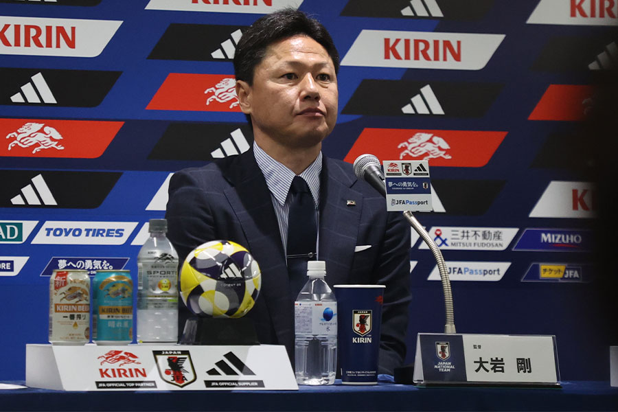 大岩剛監督がロス五輪に向けて再び指揮を執る【写真:河合 拓】