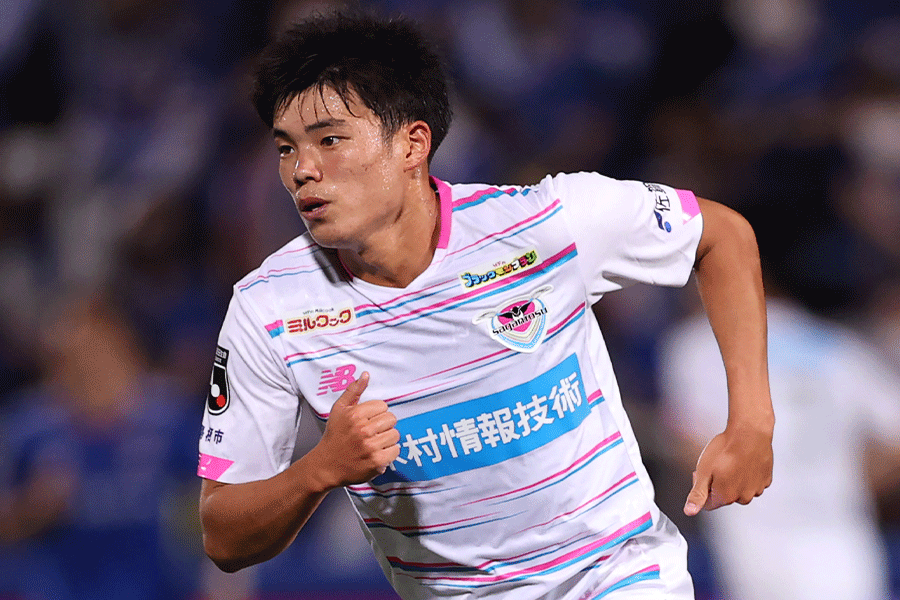 浦和に加入した二田理央(写真は鳥栖時代のもの)【写真:Getty Images】