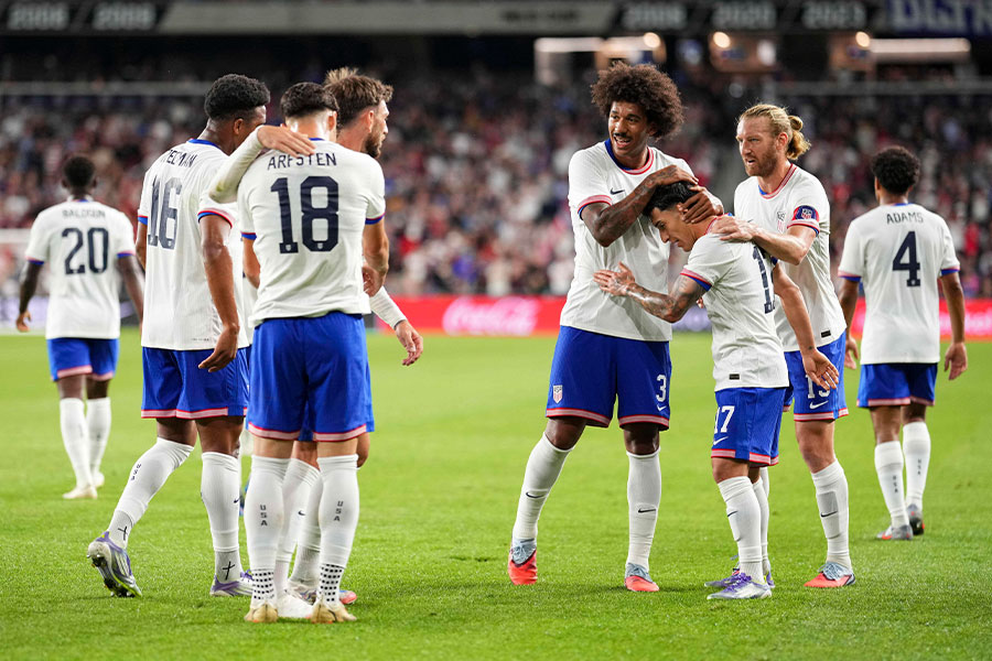アメリカが日本に2-0の完封勝利【写真:AP/アフロ】