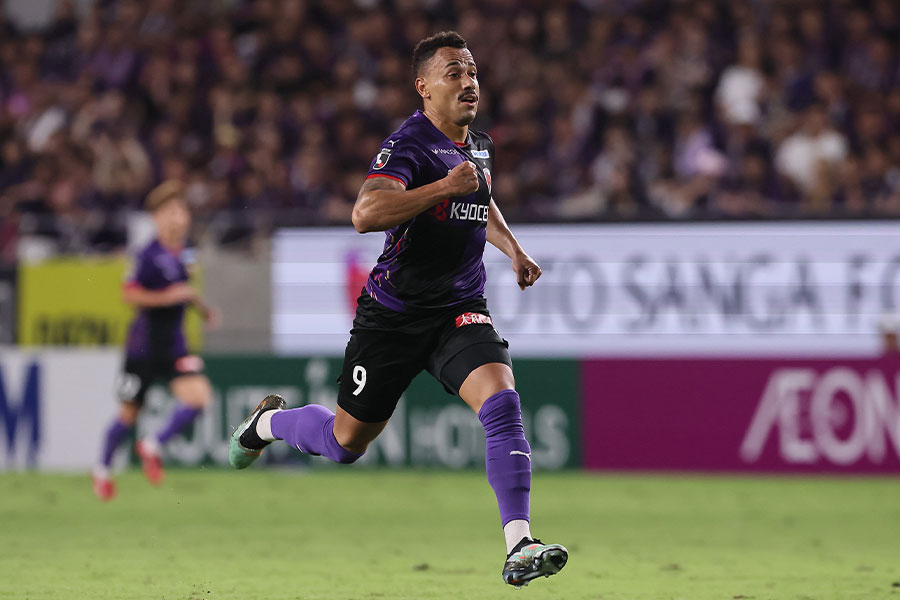 町田戦でまさかのPK失敗となったラファエル・エリアス【写真:柳瀬心祐】