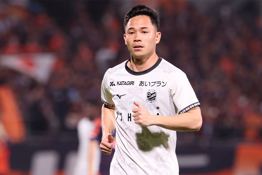 札幌のスパチョークが石井正忠監督について思いを話した【写真:加治屋友輝】