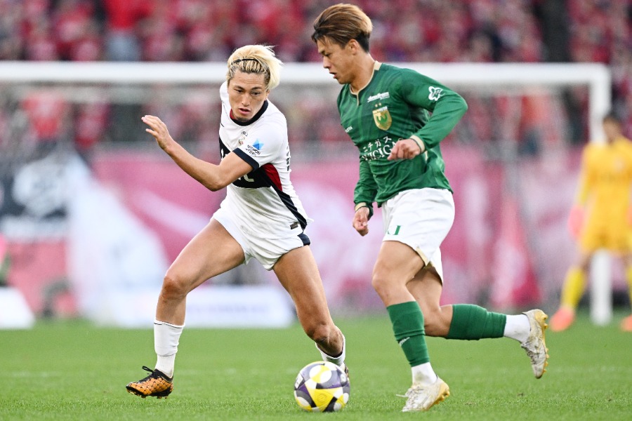 東京Vの吉田泰授【写真：松尾/アフロスポーツ】