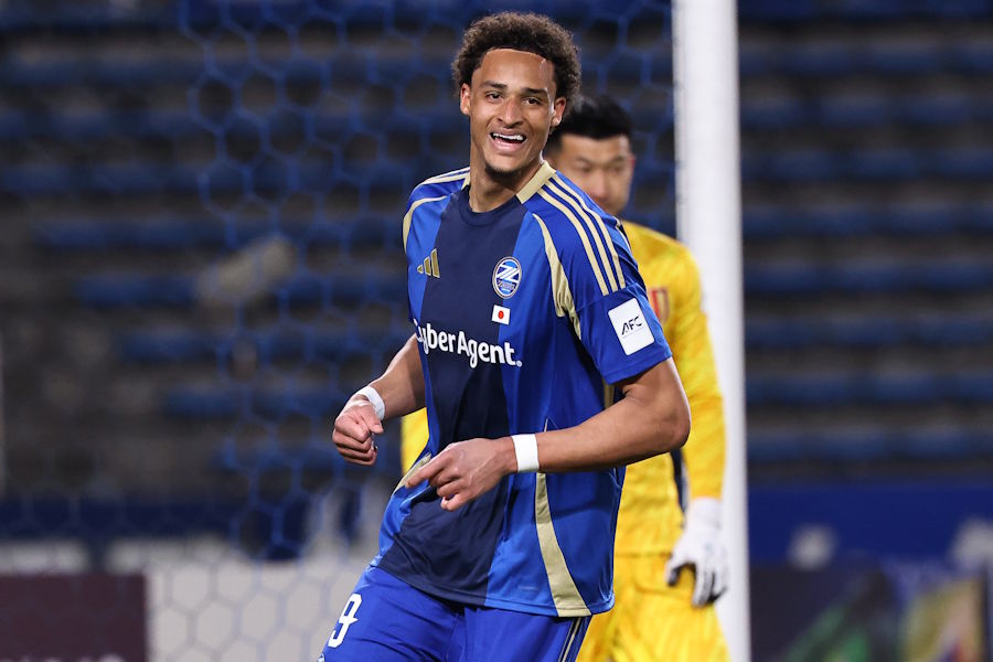 2ゴールを決めた町田のテテ・イェンギ【写真：AFC】