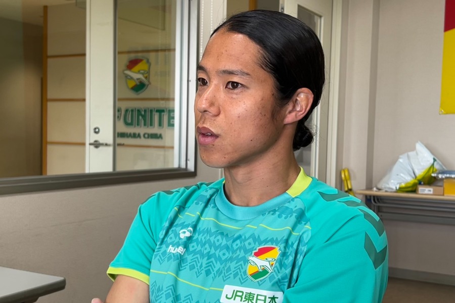 取材に応じた千葉・前貴之【写真：FOOTBALL ZONE編集部】